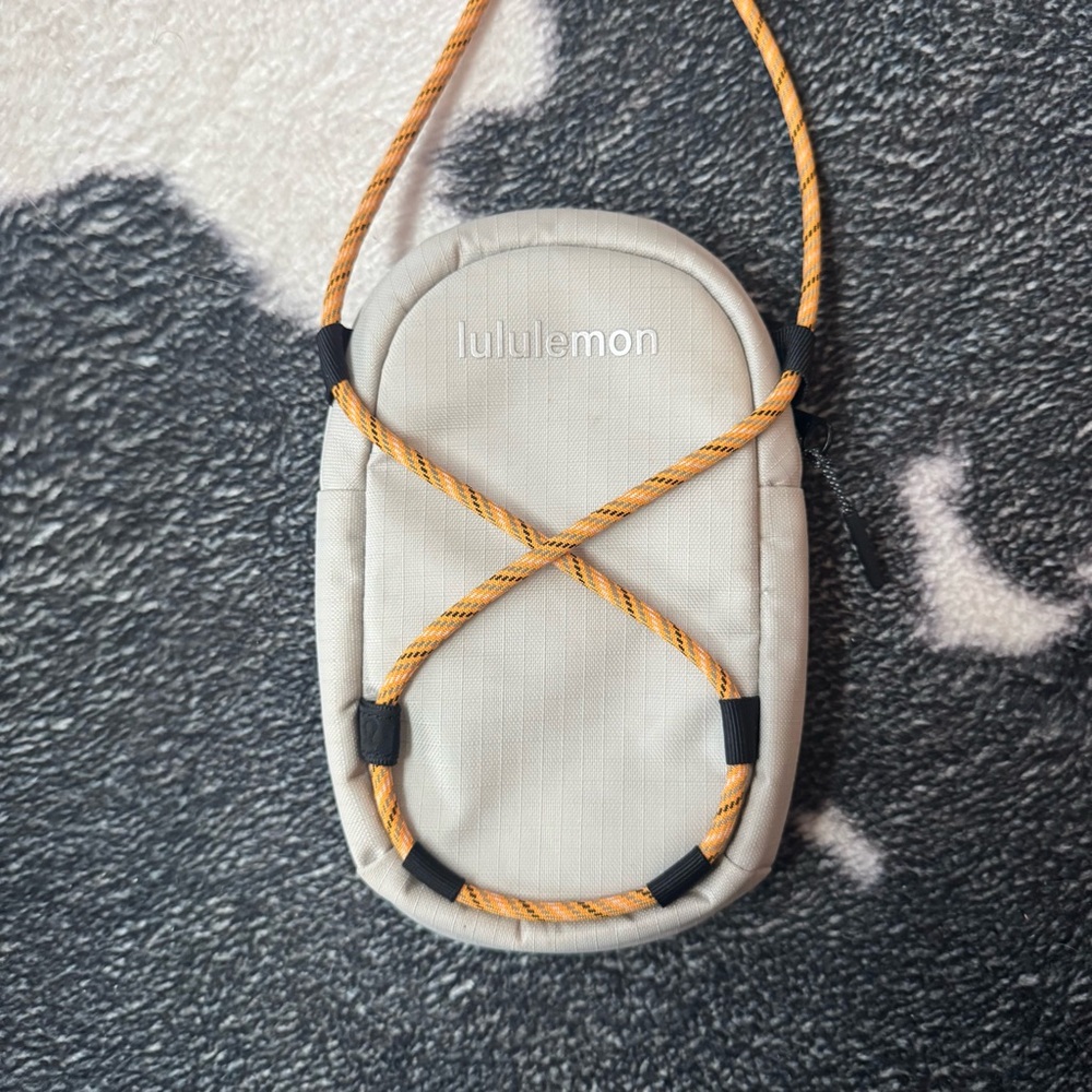Lululemon Ripstop Paracord Crossbody In Dove Grey - Picture 3 of 3